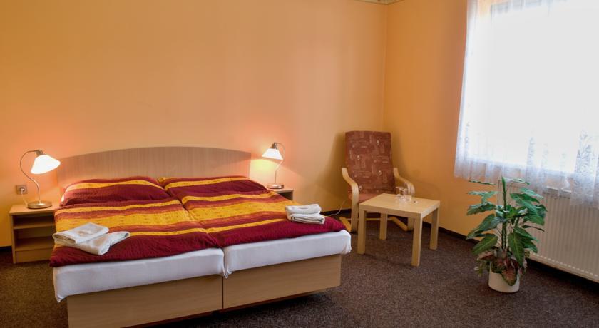 Hotel Bohemia Jicin Luaran gambar