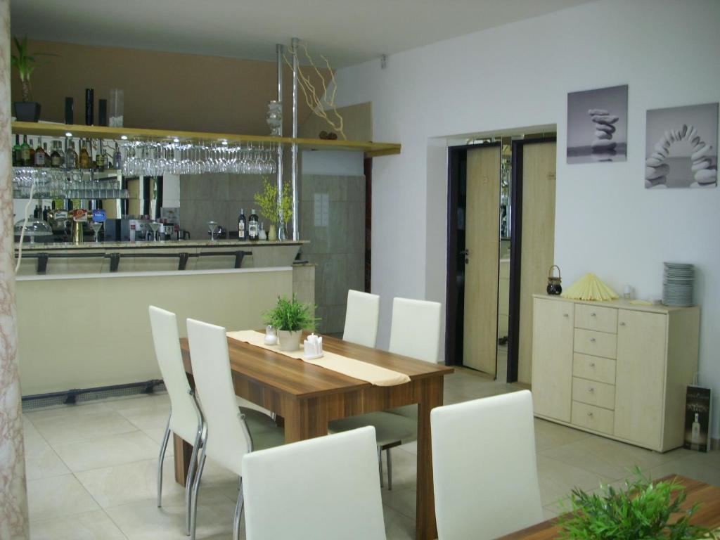 Hotel Bohemia Jicin Luaran gambar