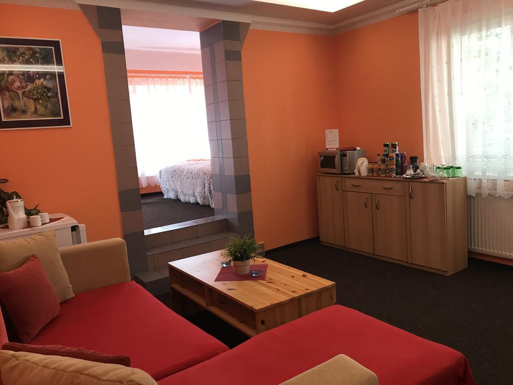 Hotel Bohemia Jicin Luaran gambar